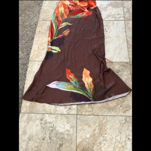 🎄NWT Fashion Nova size XL Jayla Backless Satin Maxi Dress - Picture 2 of 7